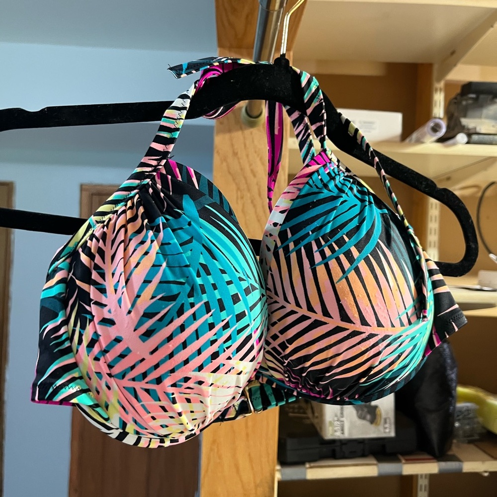 Women’s Bathing Suit Top